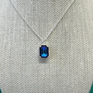 Handmade sterling silver chain necklace with simulated‎ sapphire crystal pendant